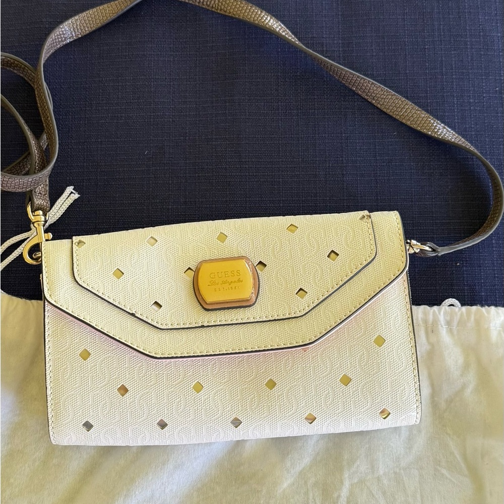Like New (never used) Guess white with pink Crossbody Bag with Gold Hardware